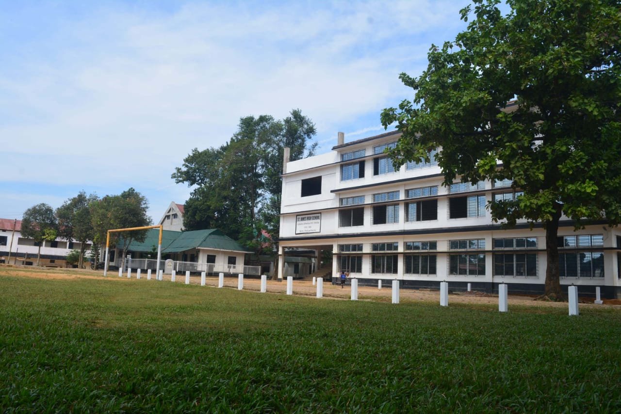 st.jamesgongrai front view
